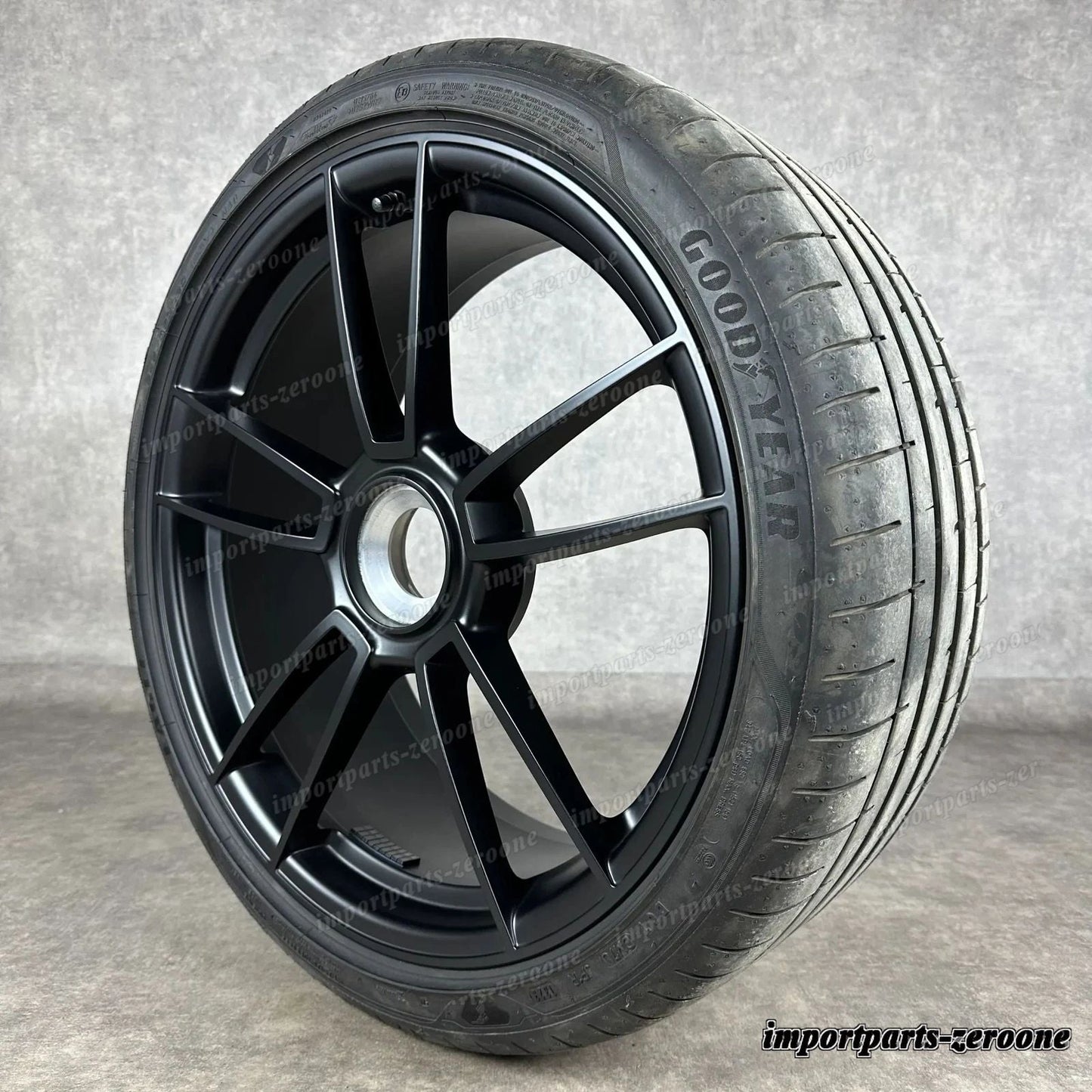 Ruote Estive ポルシェ 992 GTS Cerchioni 20 インチ+ 21 インチ 純正e Ultra Leggera Zv -1282