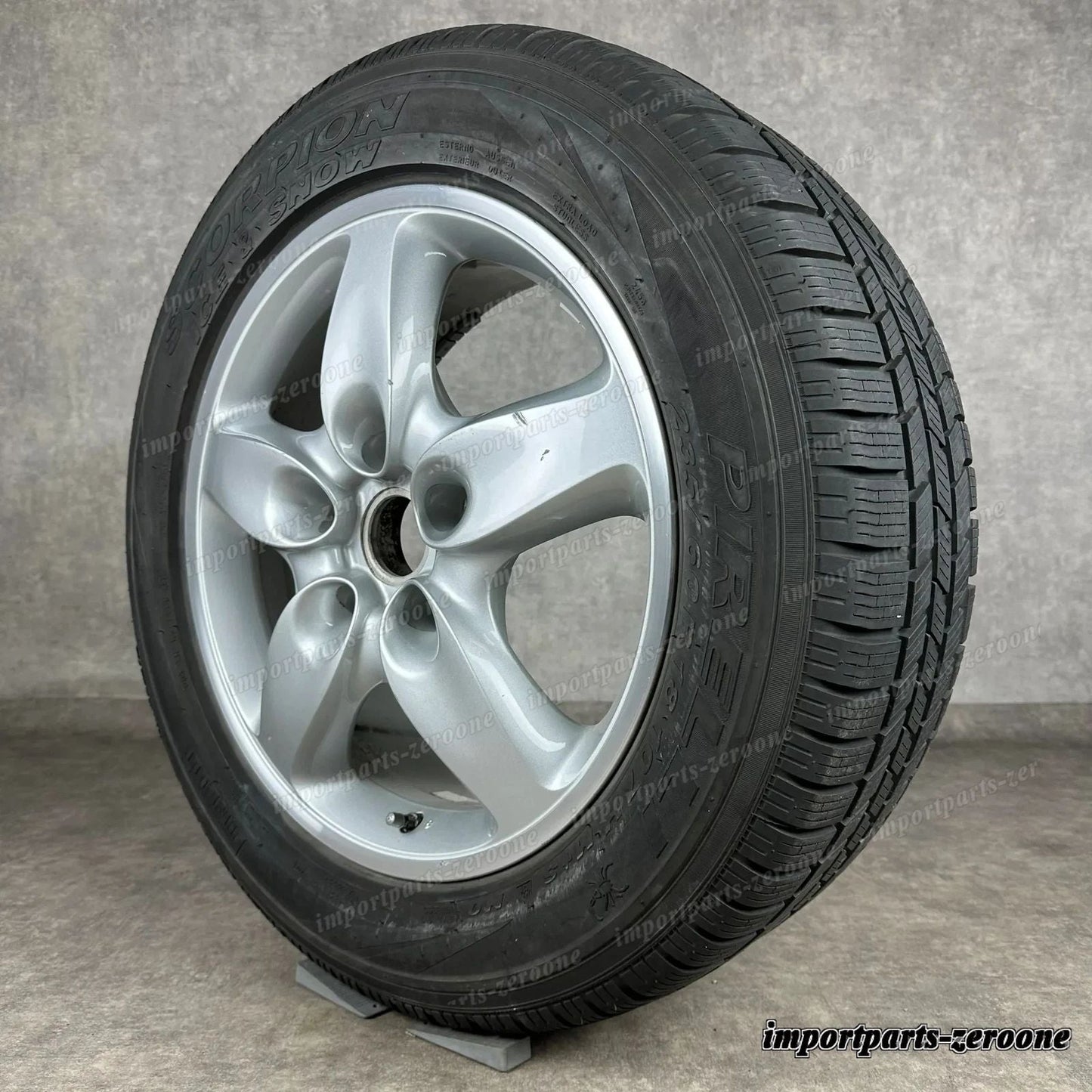 4x 冬用 ポルシェ カイエン 955 / 957 18インチ 純正 カイエン Design ホイール 7L5 -2082