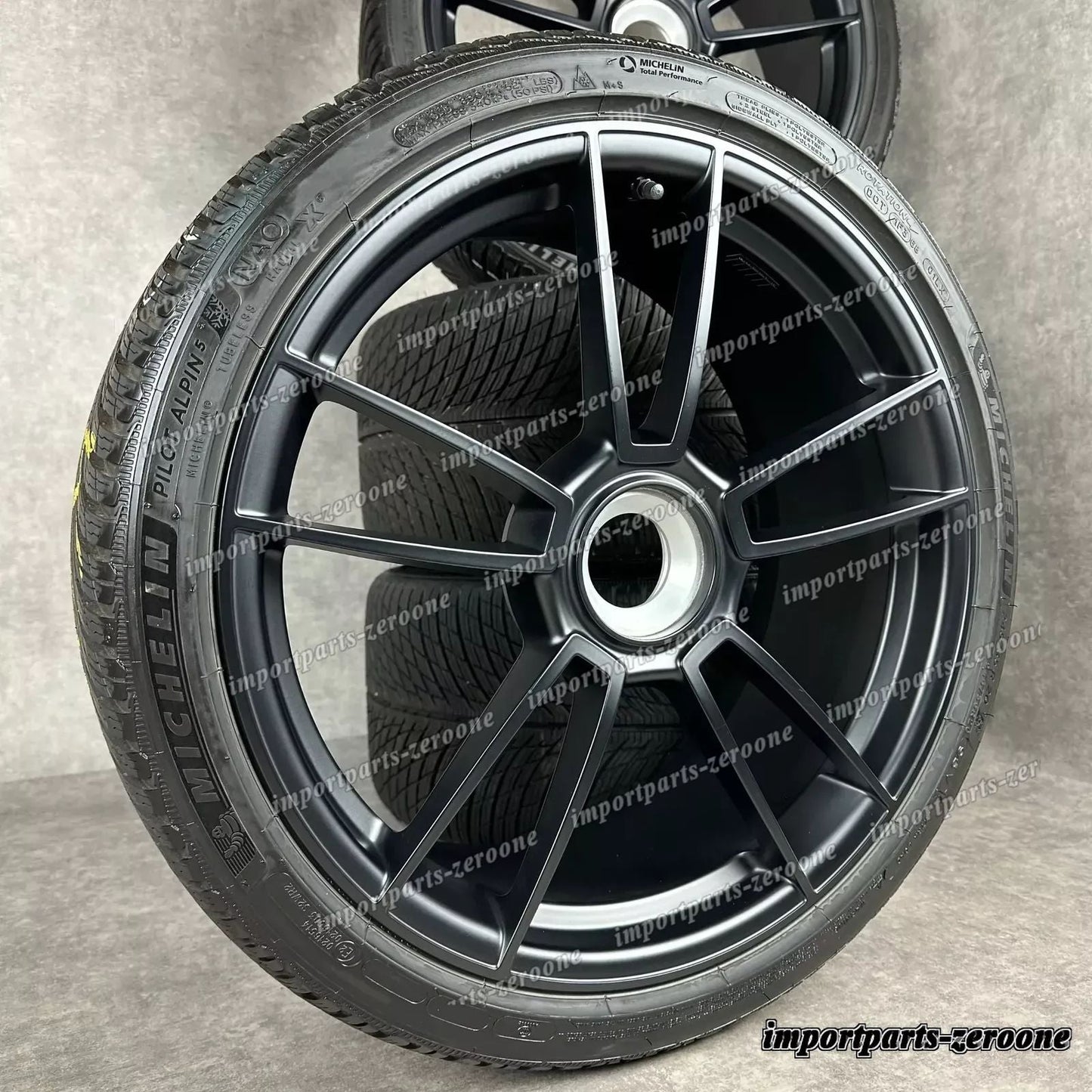 冬用 ポルシェ 992 GTS 純正 20インチ+21インチ センターロック ホイール 992044601BA　-1048
