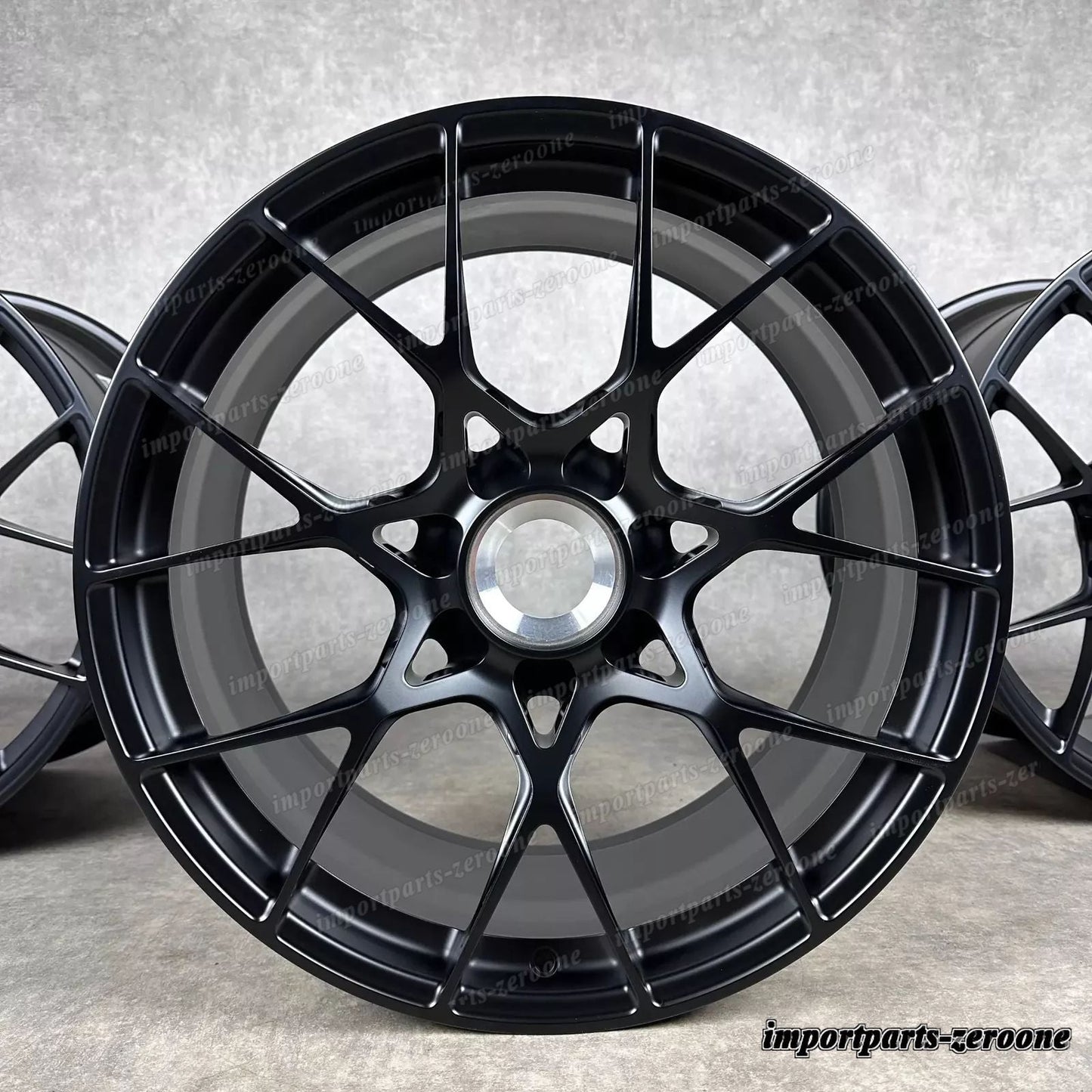 ポルシェ 992 GT3 RS ホイール 20/21 インチ Noir 純正 Zv 992044681CH 新品f　-1164